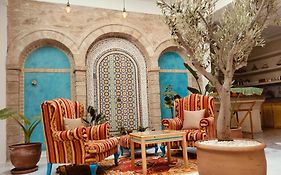 Riad Al Manara